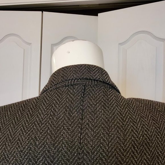 Louben Herringbone Double Breasted Blazer - Picture 8 of 13